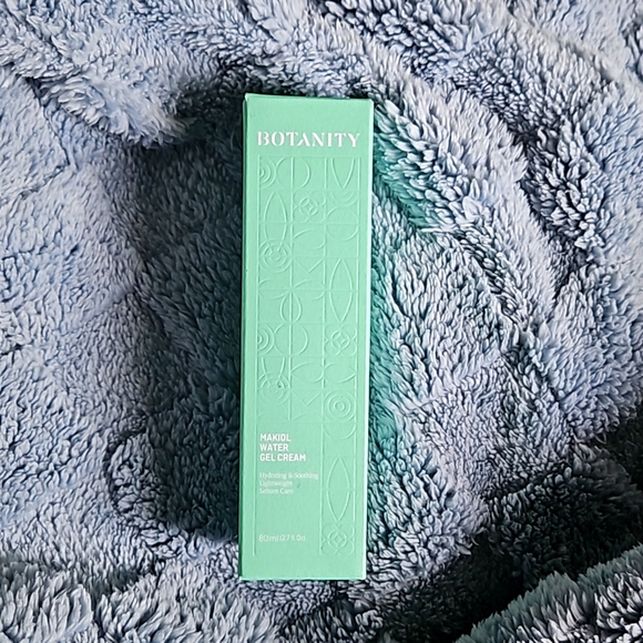 Botanity Makiol Water Gel Cream - Picture 1 of 4